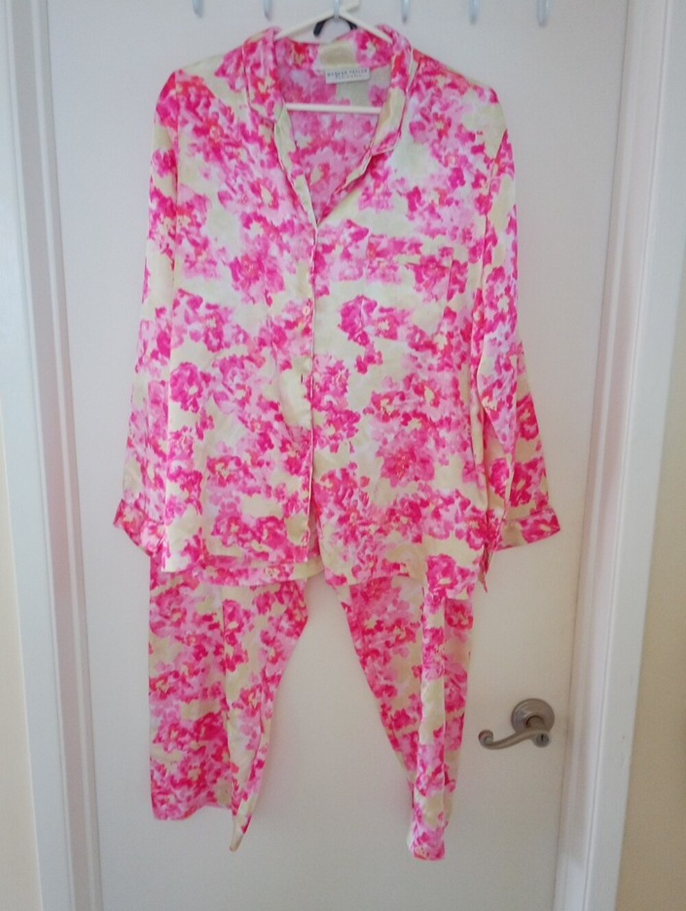 Morgan Taylor Pink and Cream Floral Button-Down Shirt - Picture 3 of 6